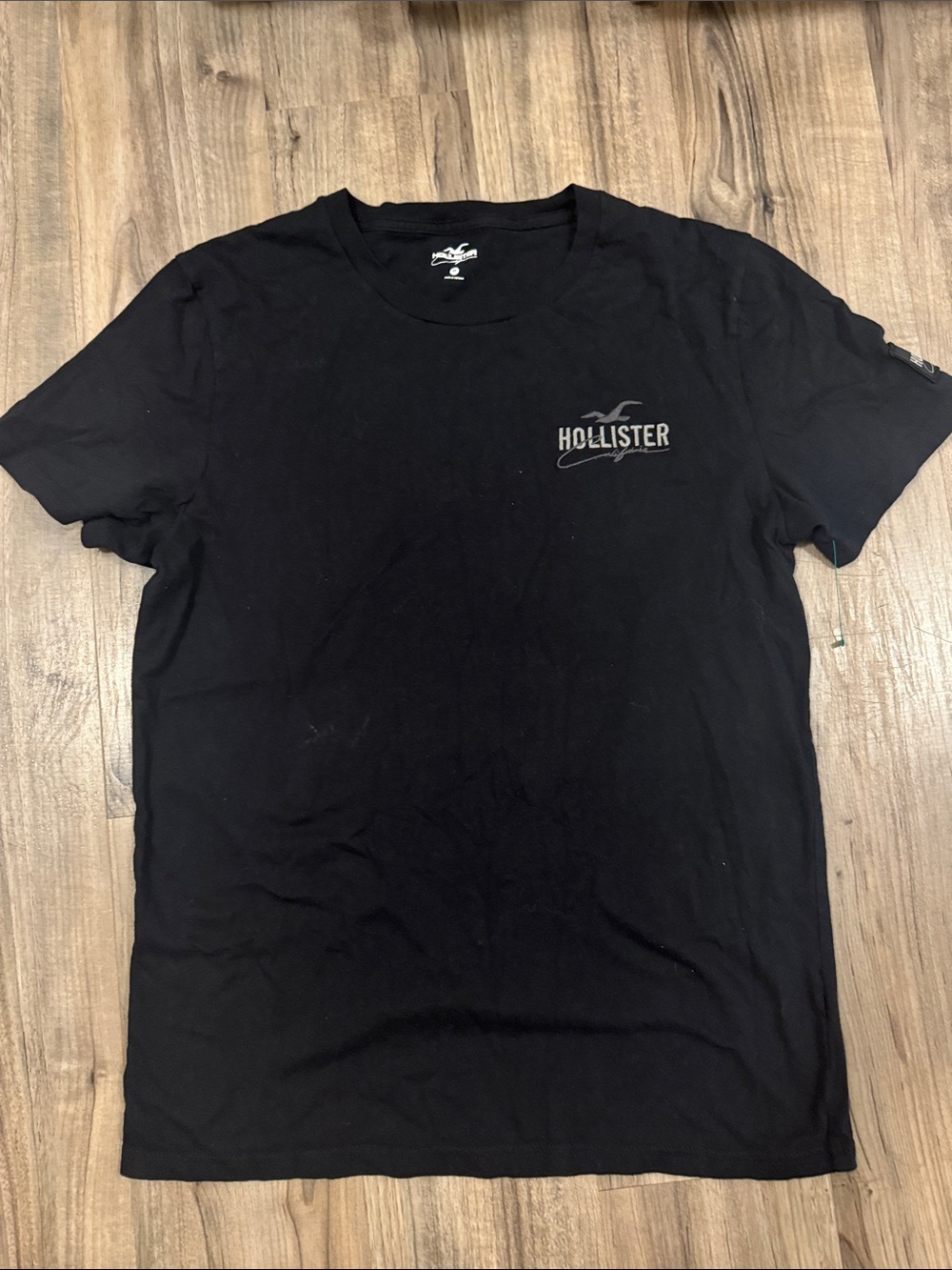 Hollister Men's Black Crew Neck Logo Tee